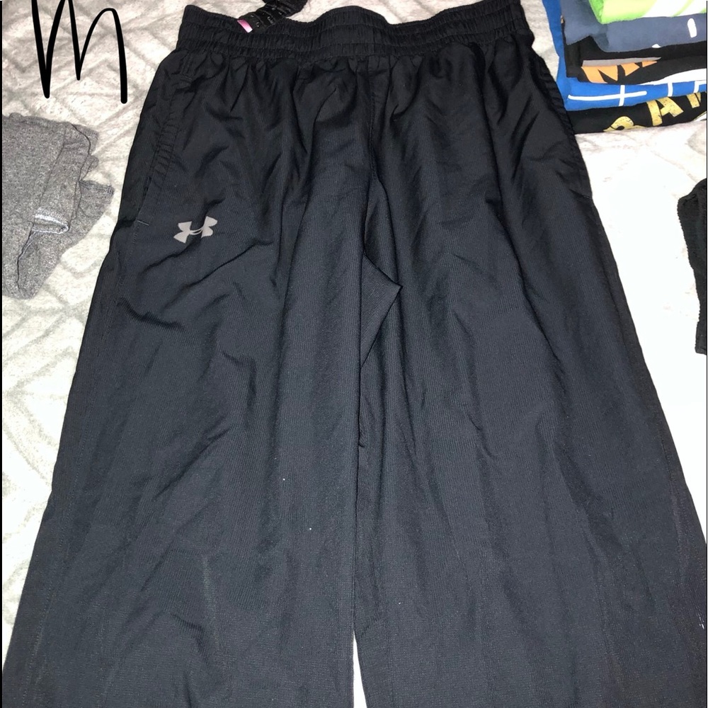 Under Armour wind pants